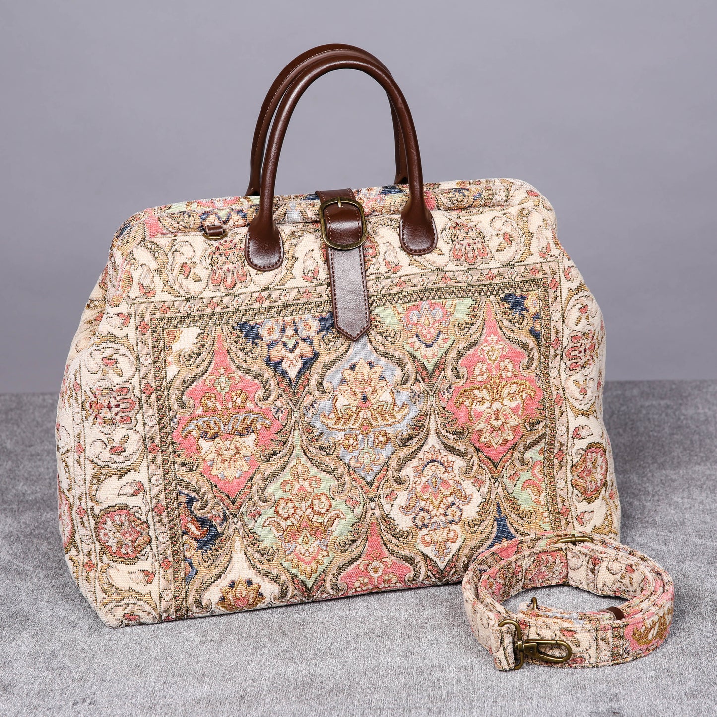 Mary Poppins Carpet Bag Golden Age Pink