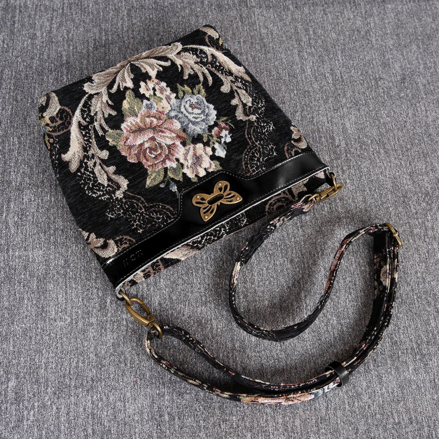 Carpet Crossbody Bag Floral Black