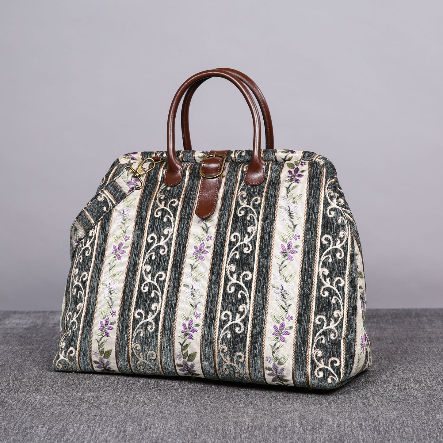 Mary Poppins Carpet Bag Victorian Stripes Grass