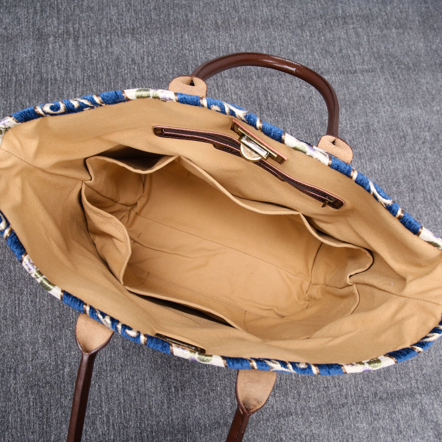 Carpet Tote Victorian Stripes Navy