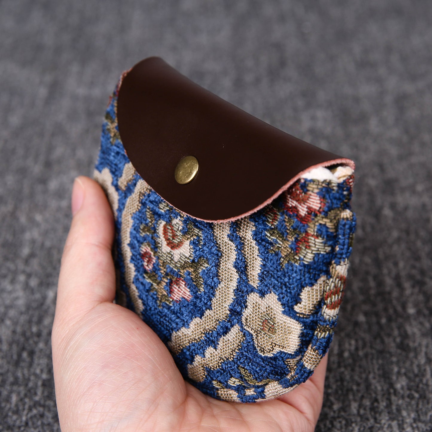 Minimalist Style Leather Carpet Coin Purse<br>Traditional Colors