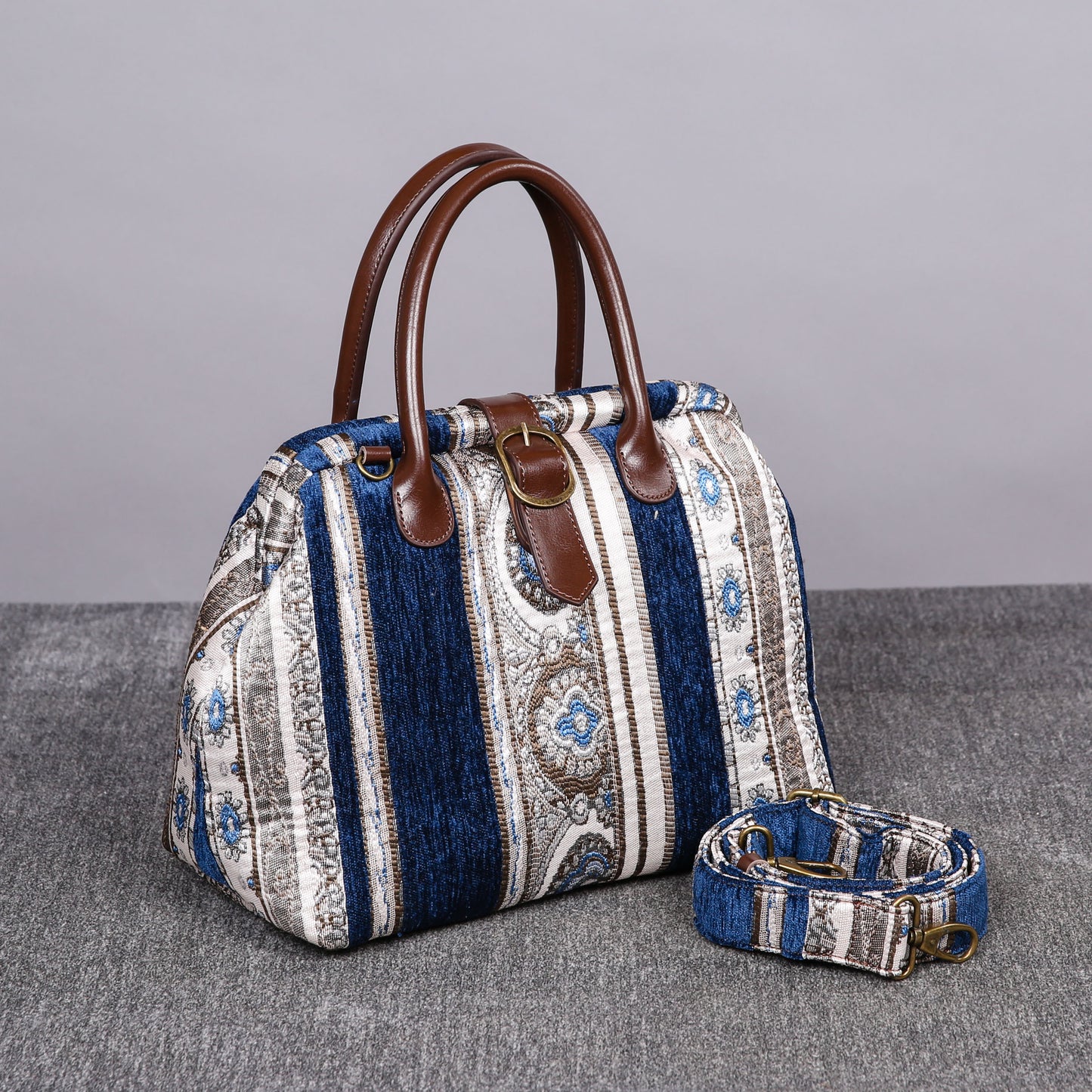 Carpet Purse Ethnic Stripes Navy