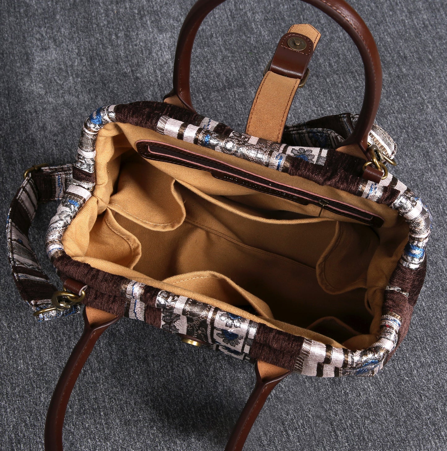 Carpet Purse Ethnic Stripes Coffee