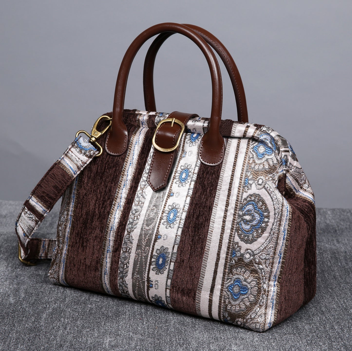 Carpet Purse Ethnic Stripes Coffee