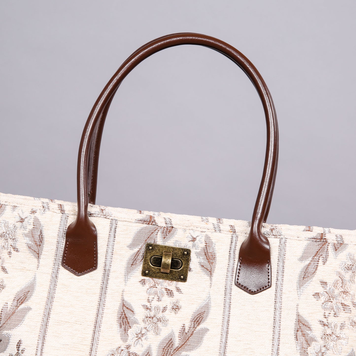 Carpet Tote Victorian Stripes Cream