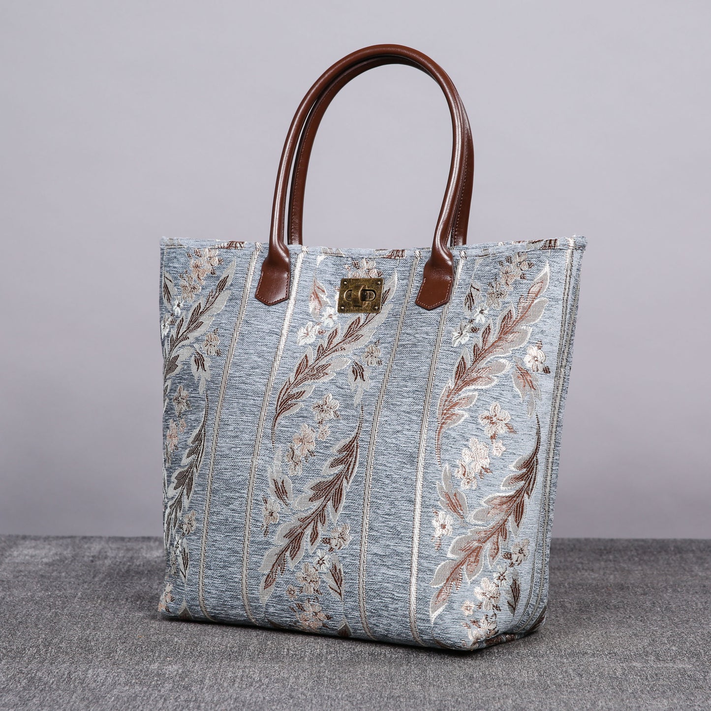 Carpet Tote Victorian Stripes Blue