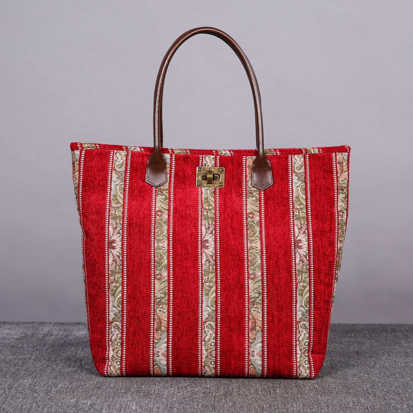 Carpet Tote Floral Stripes Red