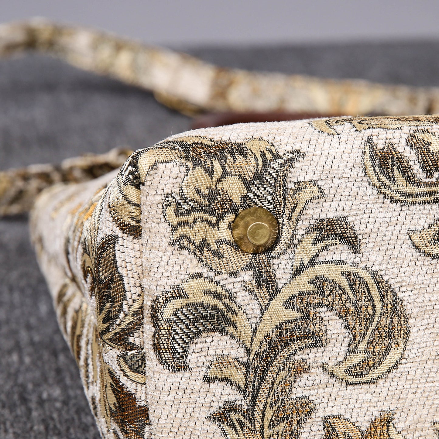 Mini Carpet Tote Victorian Blossom Cream/Gold