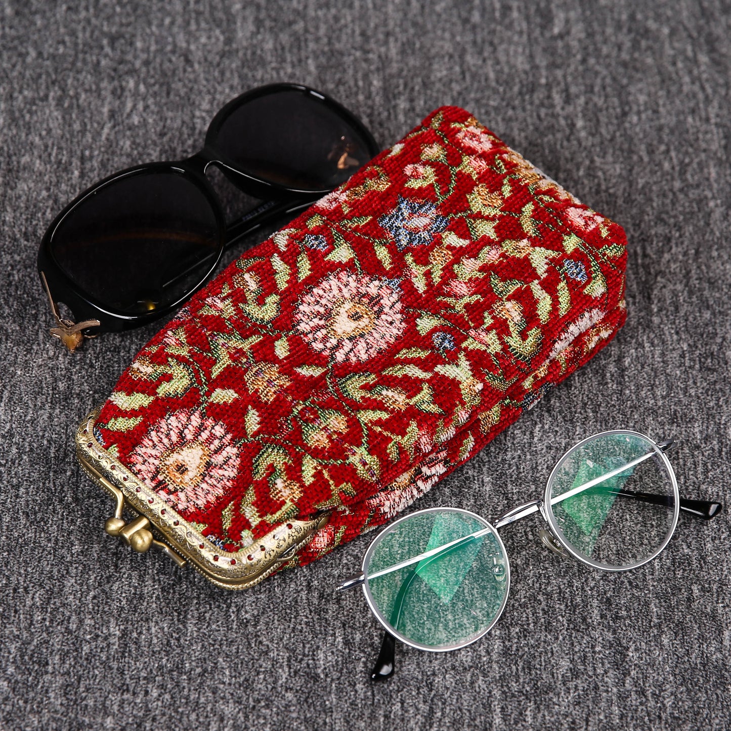 Vintage Carpet Glasses Case Double Kiss Lock<br>Oriental Color