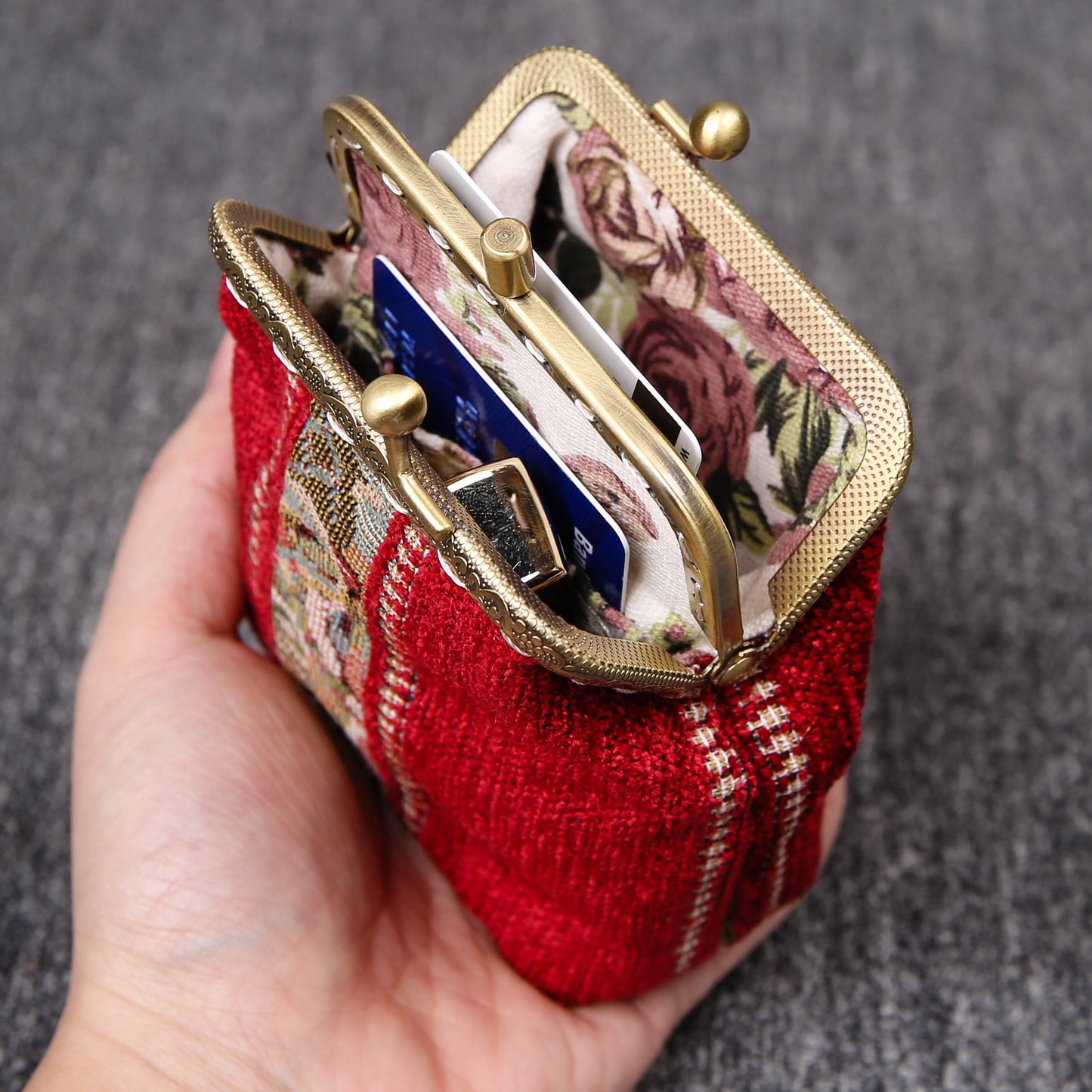 Vintage Carpet Coin Purse Double Kiss Lock<br>Floral Stripes