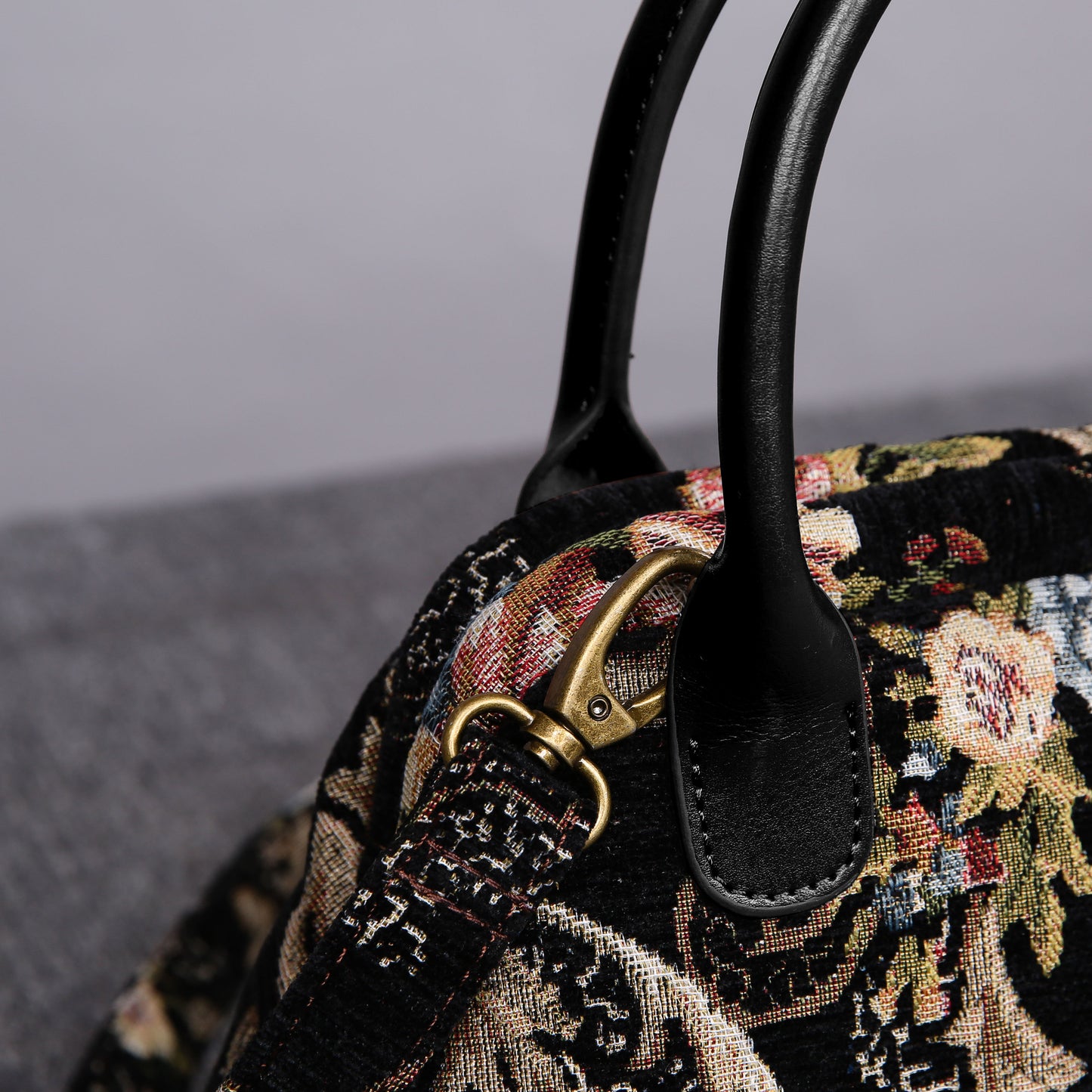 Carpet Handbag Floral Black