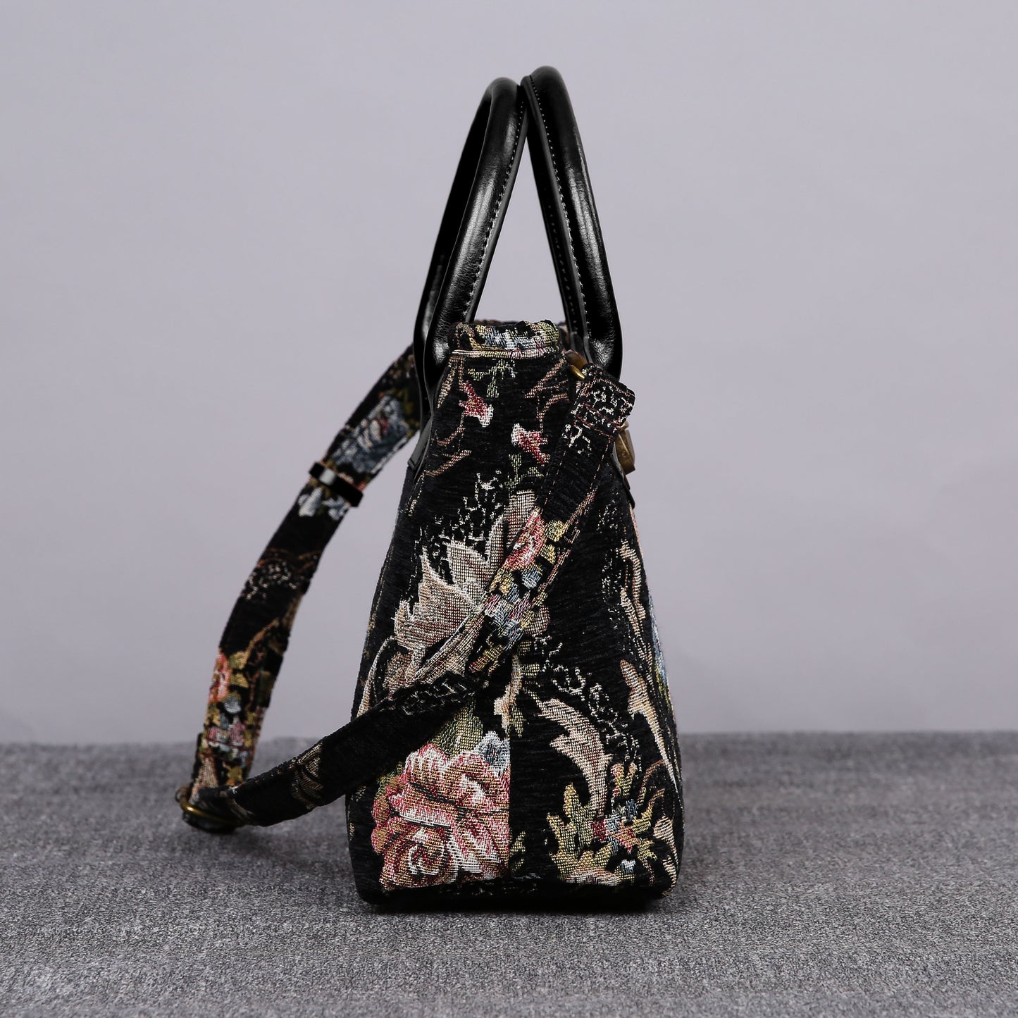 Mini Carpet Tote Floral Black