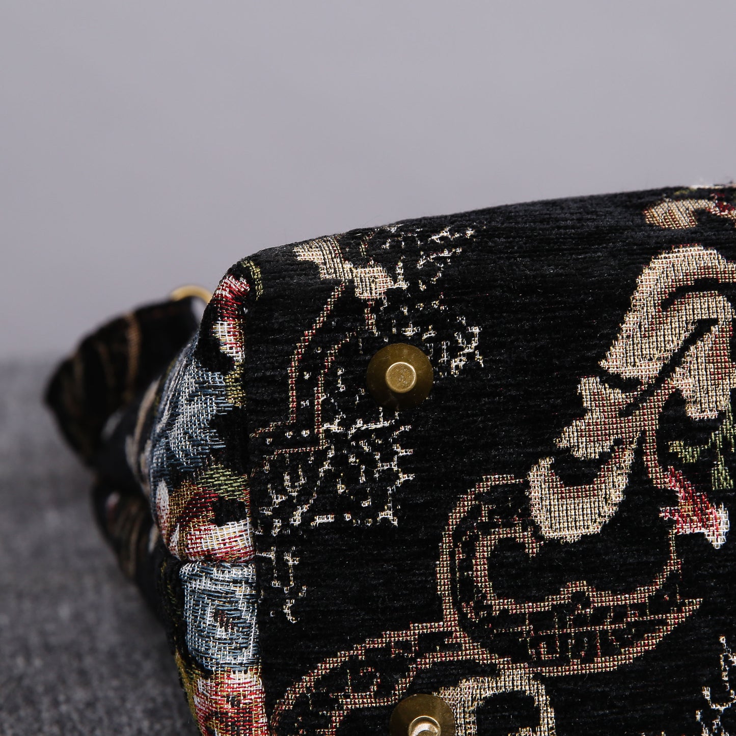 Mini Carpet Tote Floral Black