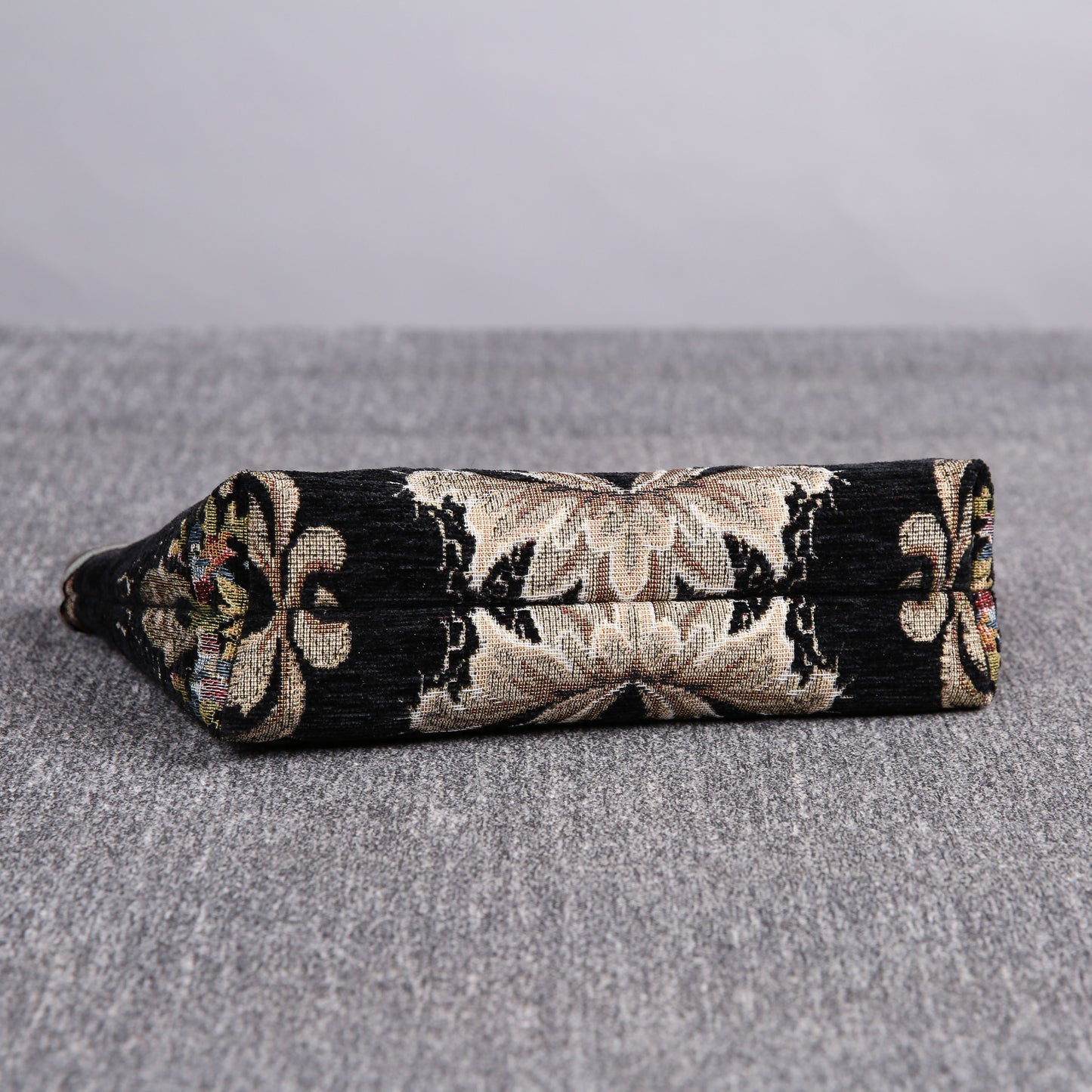 Carpet Makeup Bag Floral Black
