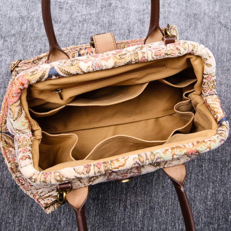 Carpet Purse Golden Age Pink