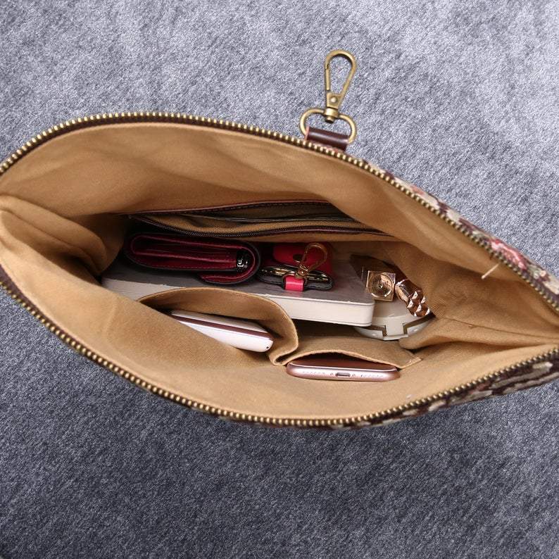 Carpet Crossbody Bag Traditional Coffee
