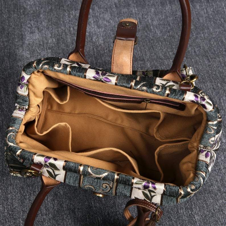 Carpet Purse Victorian Stripes Grass