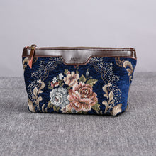 Load image into Gallery viewer, Carpet Makeup Bag&lt;br&gt;Floral Blue
