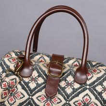 Load image into Gallery viewer, Carpet Purse&lt;br&gt;Ethnic Green
