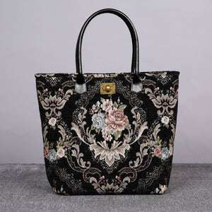 Carpet Tote<br>Floral Black