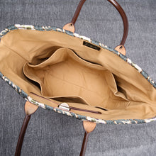 Load image into Gallery viewer, Carpet Tote&lt;br&gt;Victorian Stripes Grass
