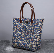 Load image into Gallery viewer, Carpet Tote&lt;br&gt;Traditional Blue
