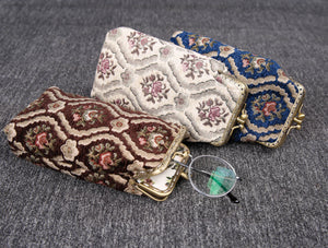 Vintage Carpet Glasses Case Double Kiss Lock<br>Traditional Color