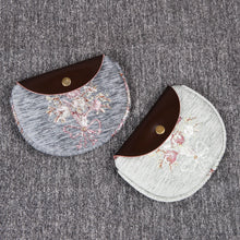 Load image into Gallery viewer, Minimalist Style Leather Carpet Coin Purse&lt;br&gt;Bouquet Pattern
