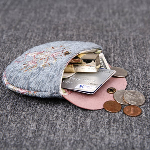 Minimalist Style Leather Carpet Coin Purse<br>Bouquet Pattern
