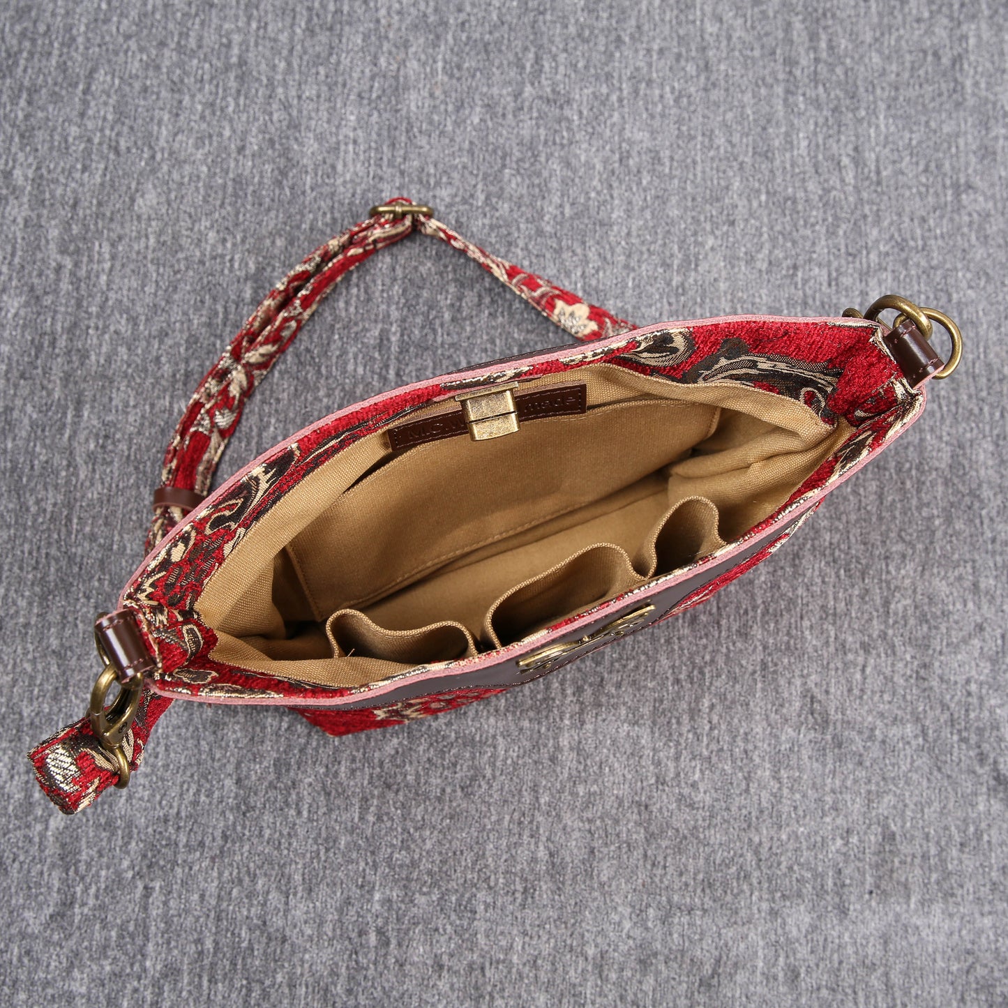 Carpet Crossbody Bag Victorian Blossom Red/Gold