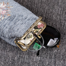 Load image into Gallery viewer, Vintage Carpet Glasses Case Double Kiss Lock&lt;br&gt;Bouquet Pattern
