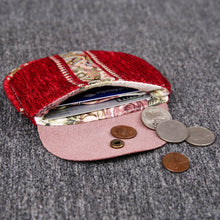 Load image into Gallery viewer, Minimalist Style Leather Carpet Coin Purse&lt;br&gt;Floral Stripes
