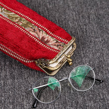 Load image into Gallery viewer, Vintage Carpet Glasses Case Double Kiss Lock&lt;br&gt;Floral Stripes

