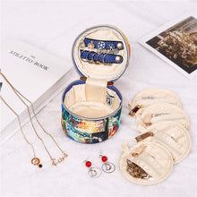 Load image into Gallery viewer, Round Jewelry Case&lt;br&gt;Hastat

