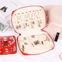 Load image into Gallery viewer, Jewelry Bag Large&lt;br&gt;Light Red
