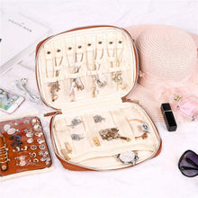 Load image into Gallery viewer, Jewelry Bag Large&lt;br&gt;Bran
