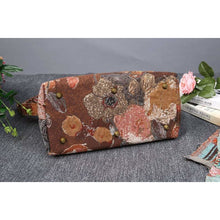 Load image into Gallery viewer, Carpet Purse&lt;br&gt;Abstract Brown
