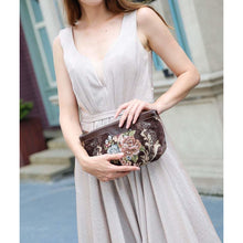 Load image into Gallery viewer, Carpet Makeup Bag&lt;br&gt;Floral Coffee
