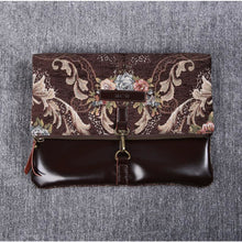 Load image into Gallery viewer, Carpet Crossbody Bag&lt;br&gt;Floral Coffee
