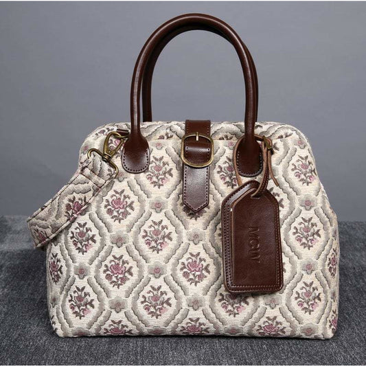 Carpet Purse Traditional Cream